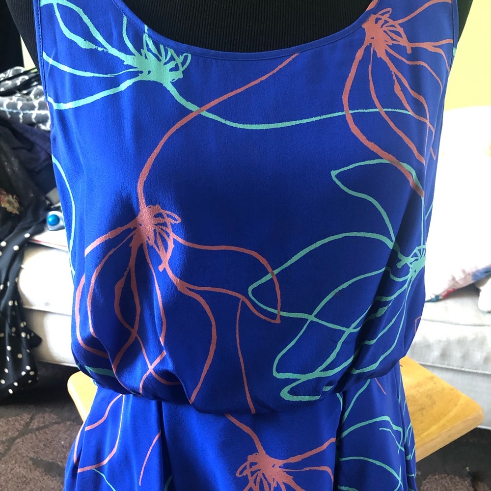 Anthropologie Vibrant blue top cinch at the waist for a flattering look